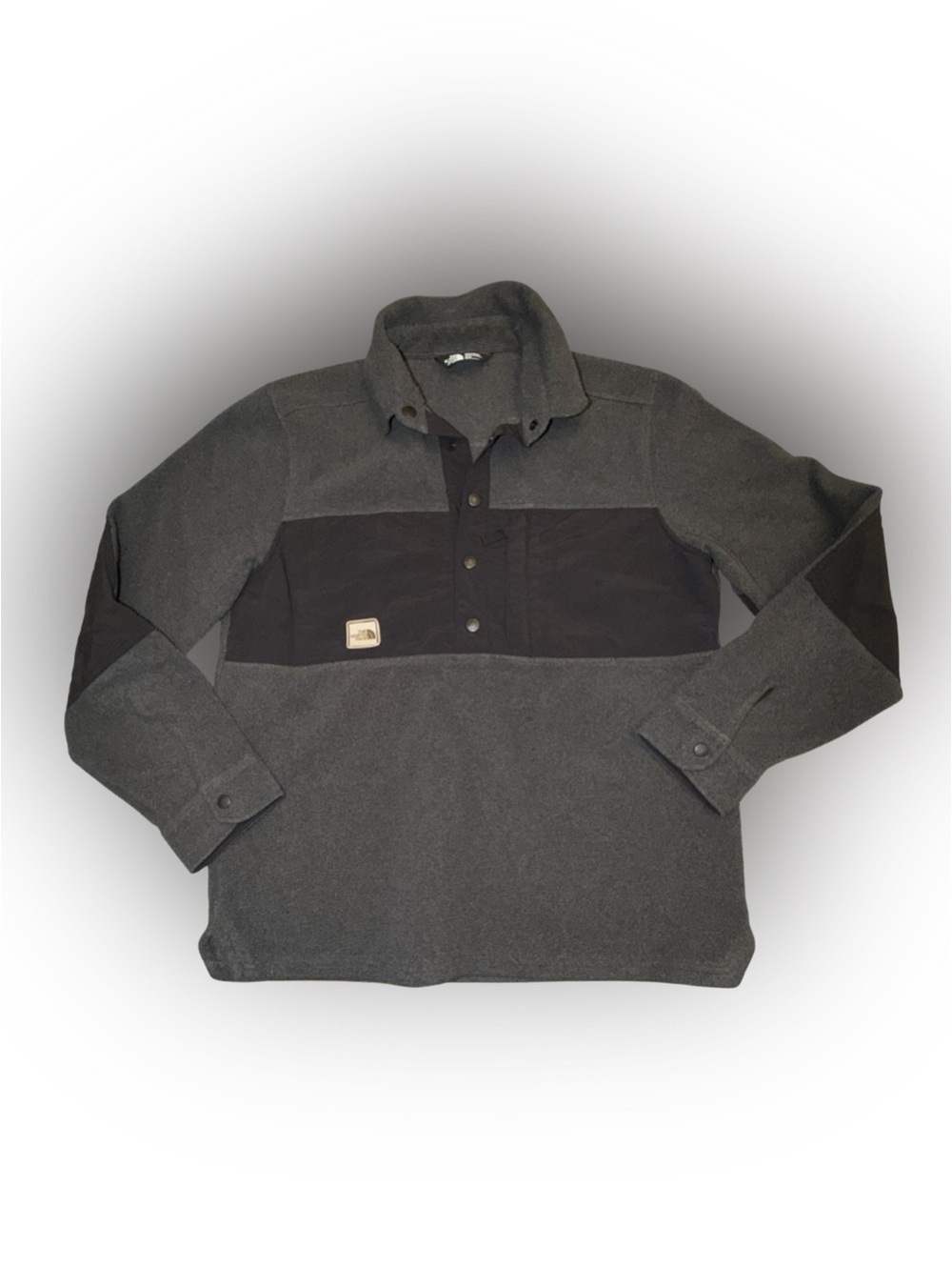 Men’s The North Face Dark Gray Pullover Shirt Jacket w Black Chest Panel Size M